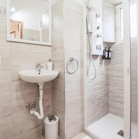 Holiday home Casetta Al Portico 8 *
